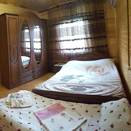 U Iriny Hotel Pizunda Ngoại thất bức ảnh