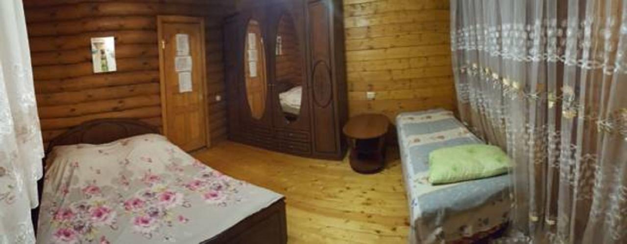 U Iriny Hotel Pizunda Ngoại thất bức ảnh