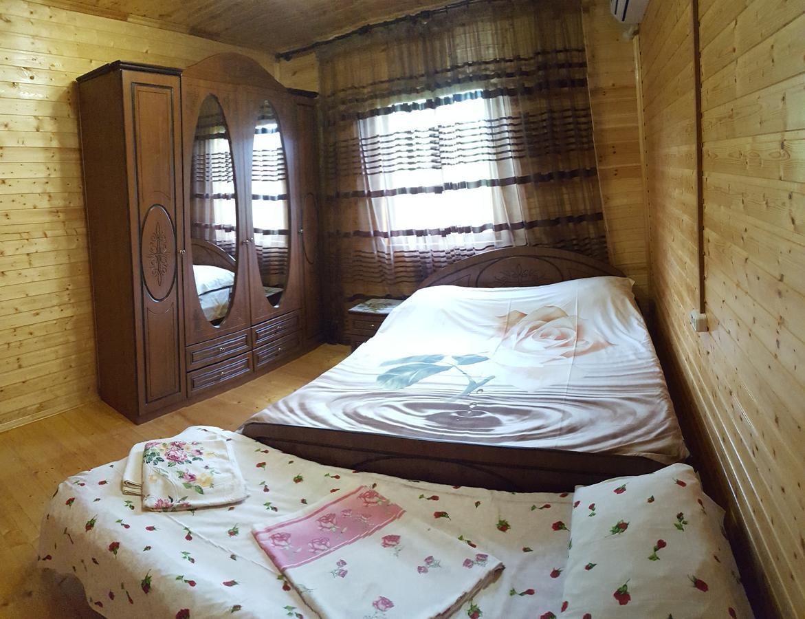 U Iriny Hotel Pizunda Ngoại thất bức ảnh