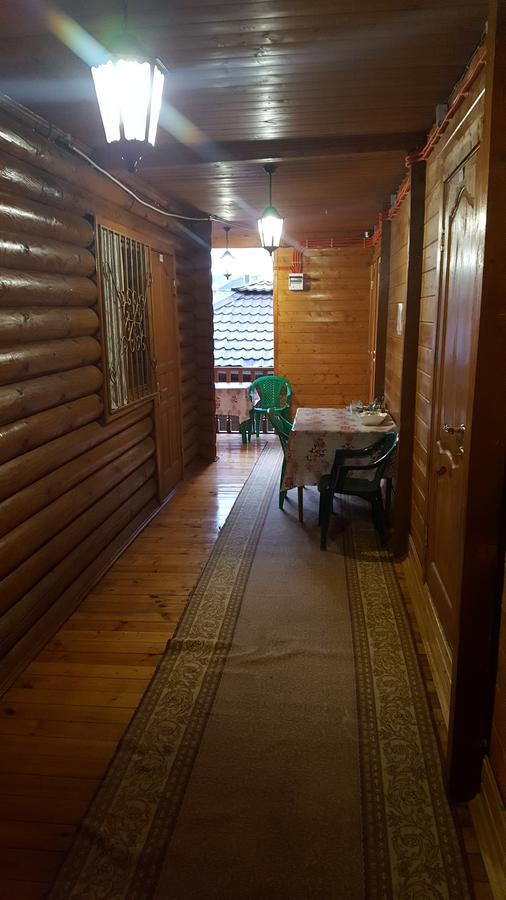 U Iriny Hotel Pizunda Ngoại thất bức ảnh