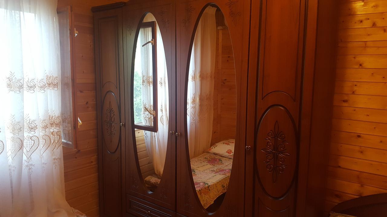 U Iriny Hotel Pizunda Ngoại thất bức ảnh